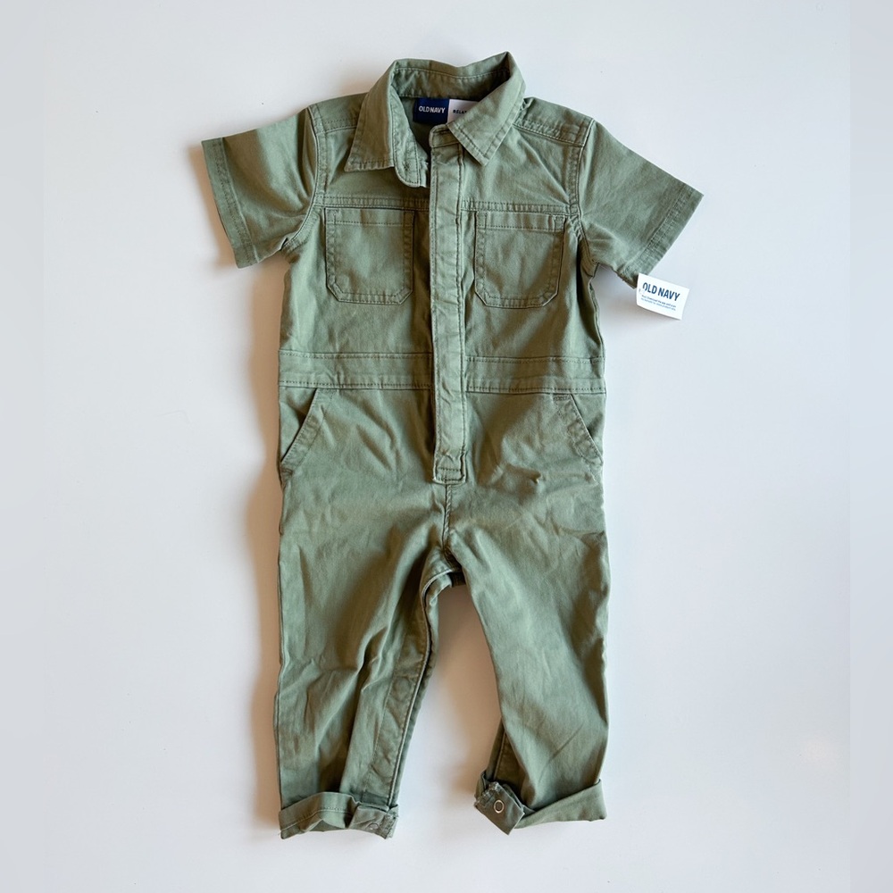 Old Navy Utility Romper NWT size 18-24 months